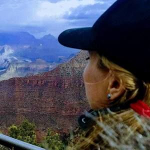 Meet your Posher, Briana